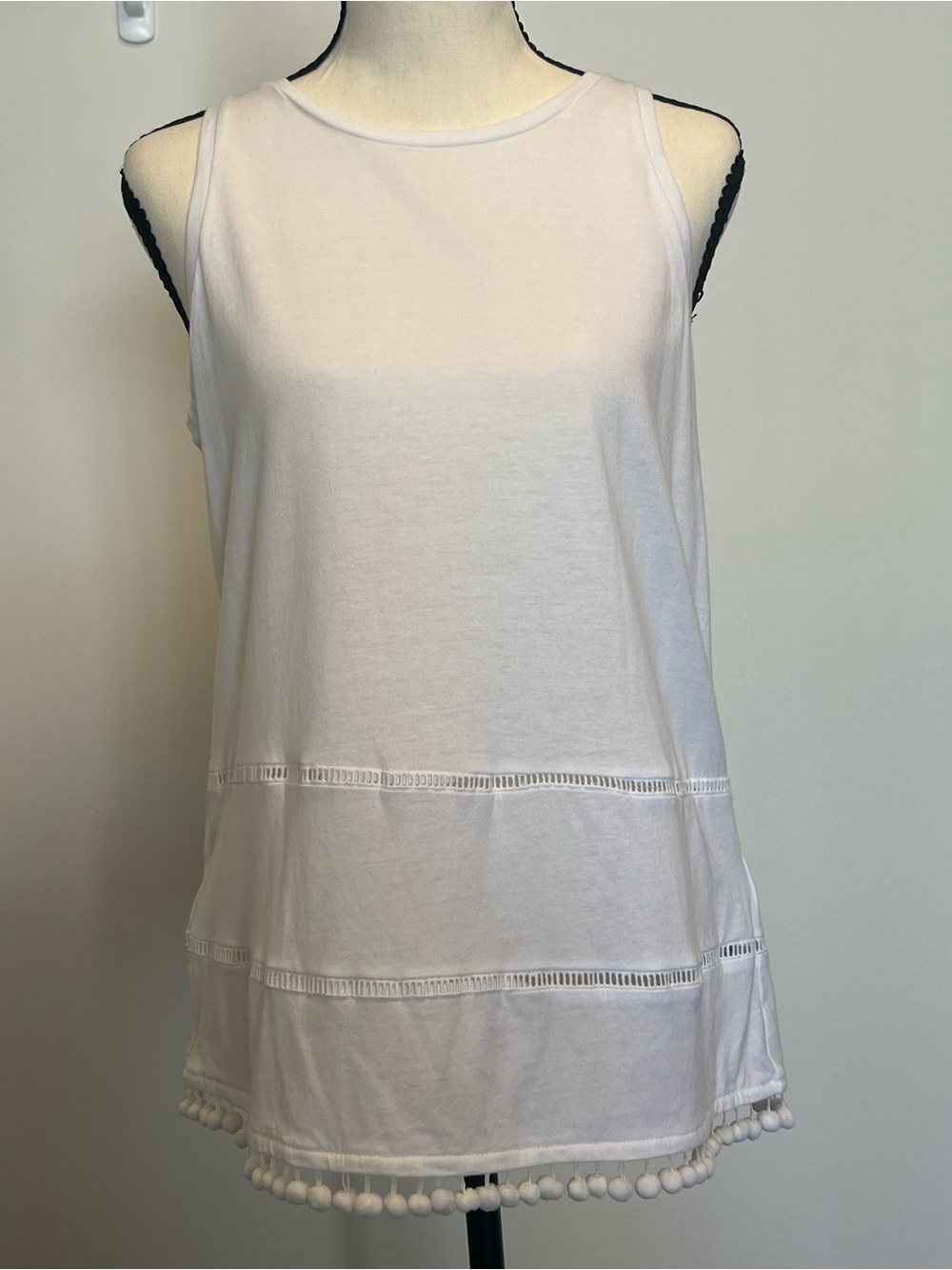 Old Navy White Crewneck T-Shirt